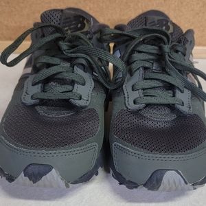 New Balance Boys Size 1 Style Speed Ride All Terrain  Shoes